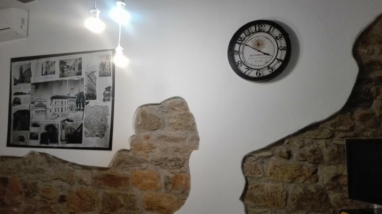 "Via Cavour 81" Apartment Arezzo Luaran gambar